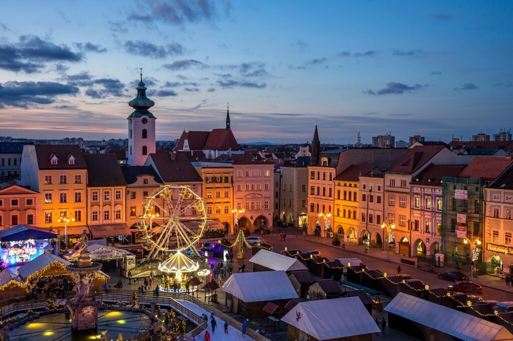 Why Moving to Florida is the Best Decision You Can Make christmas market, advent market, fair, advent, christmas, advent season, christmas magic, mulled claret, punch, budejovice, české budějovice, christ child, christmas mood, mood, advent magic, winter, christmas time, bohemia, south bohemia, czech republic, budweis, christmas wallpaper, christmas market, christmas market, fair, christmas, christmas, christmas, christmas, christmas